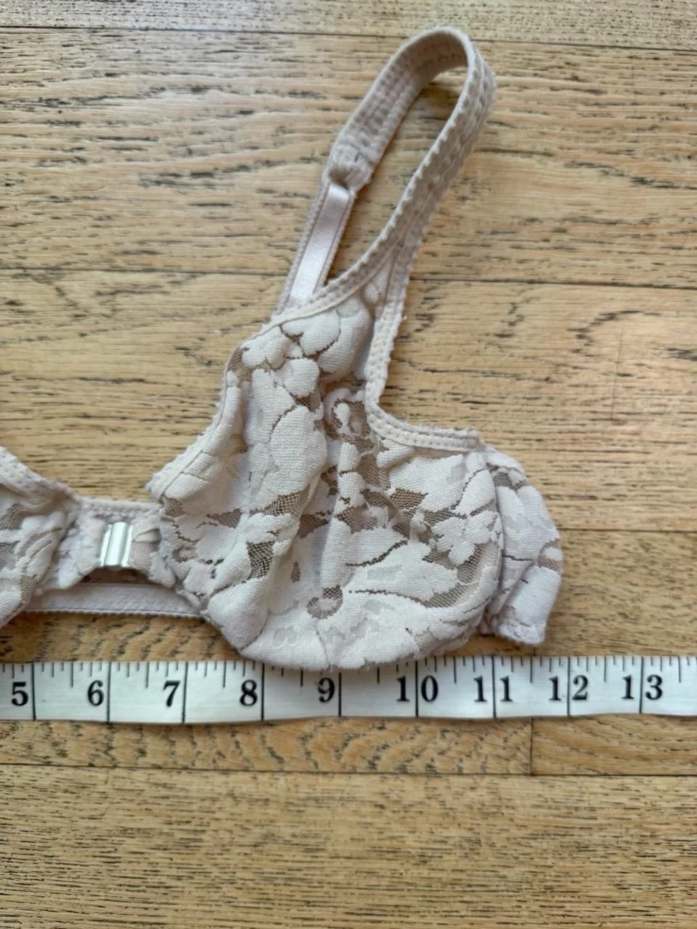 Vintage Victoria’s Secret Lace Bra Beige Floral Underwire 34B